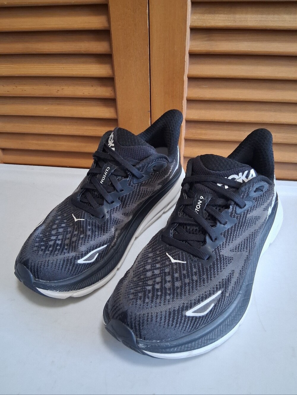 Hoka Clifton 9 Black White Women's Running Shoe * Size: 6.5B - Picture 3 of 8